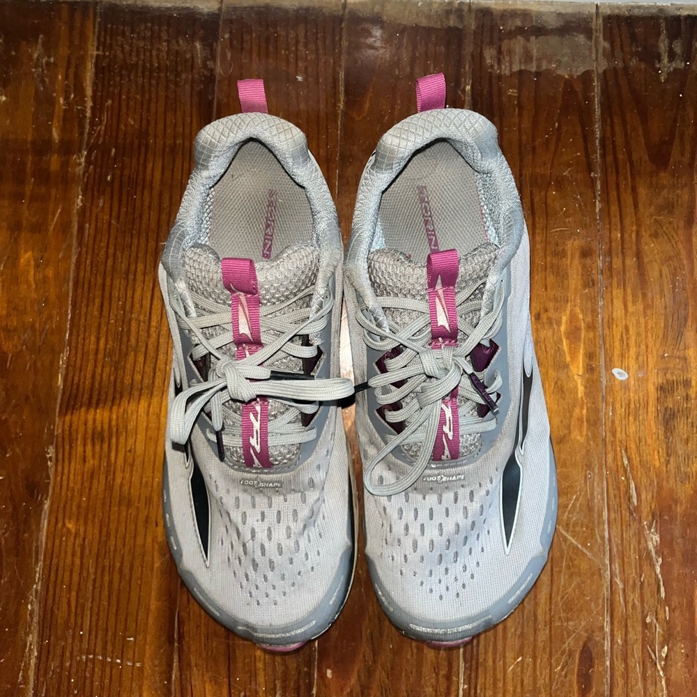 Altra Torin Womens size 9
